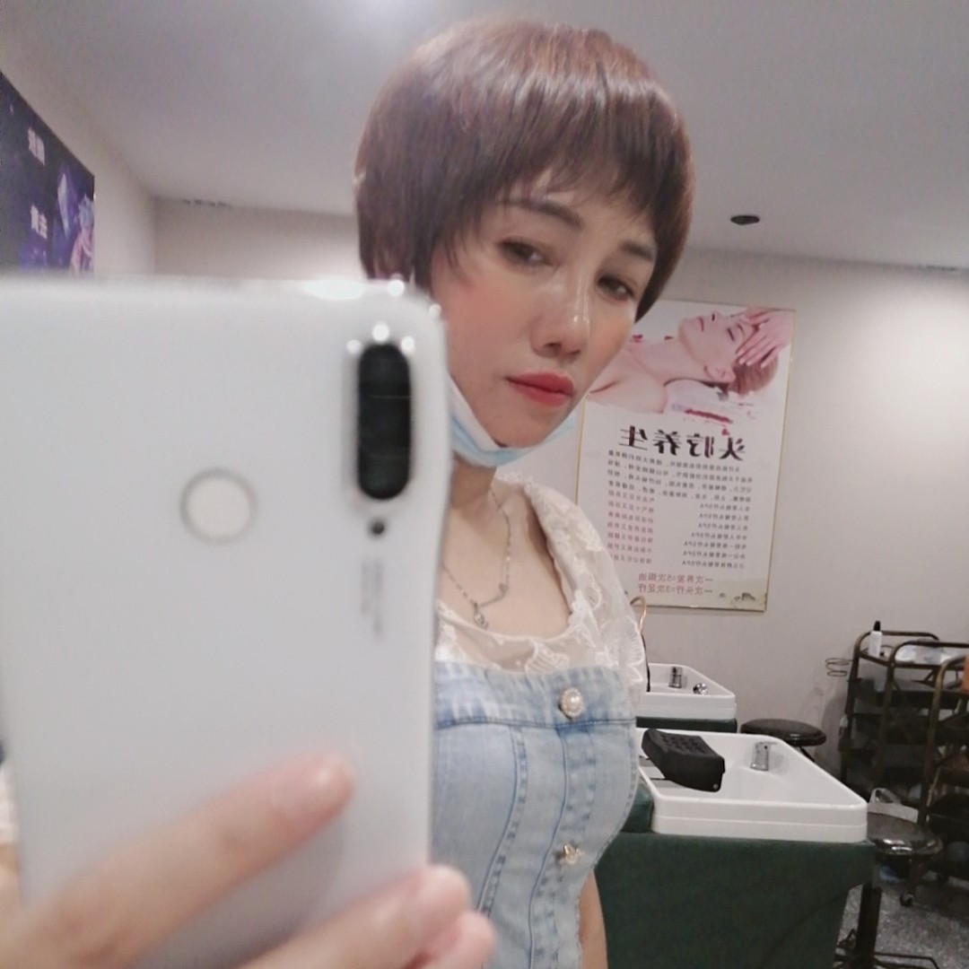 沉默蓝颜的照片
