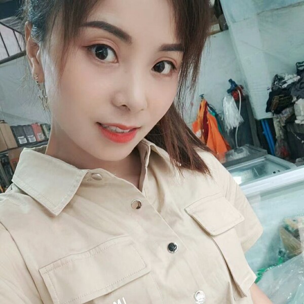 聪明保卫香菇的照片