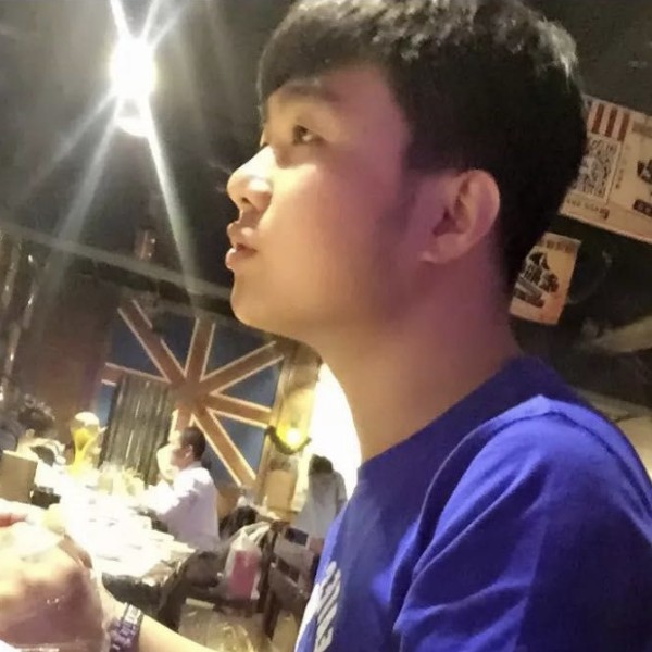 调皮电源的照片