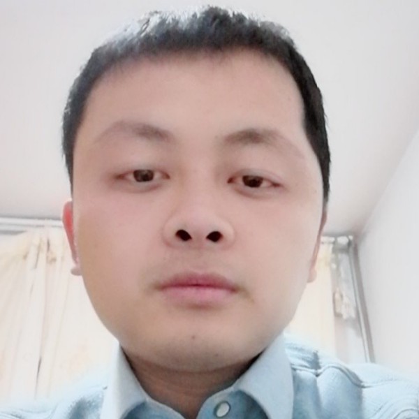 袁梓率的照片