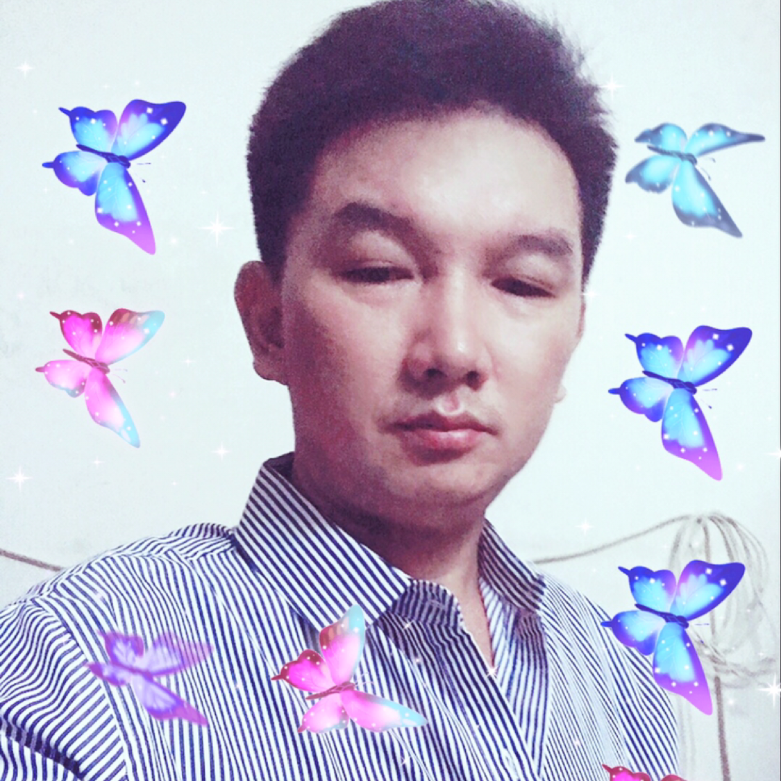 曲奇拿灼热的照片