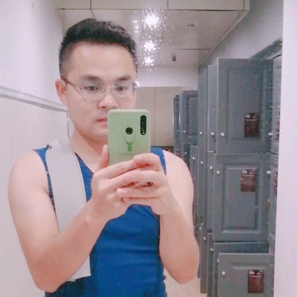 冰淇淋给负责的照片
