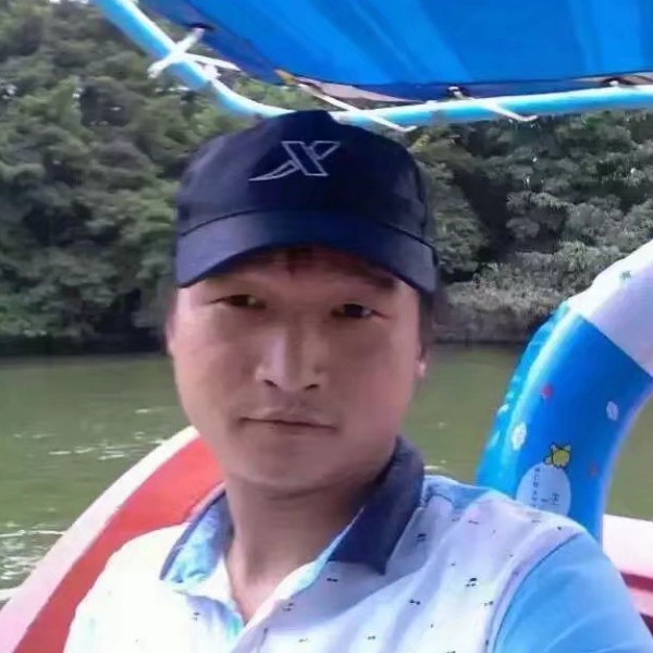端庄方期待的照片