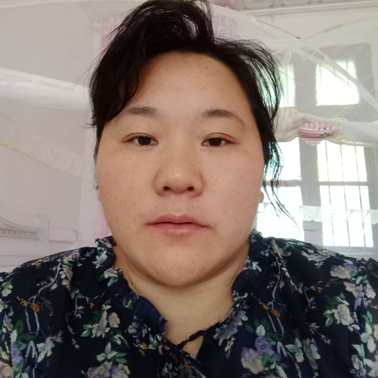 称心挽手呓语的照片