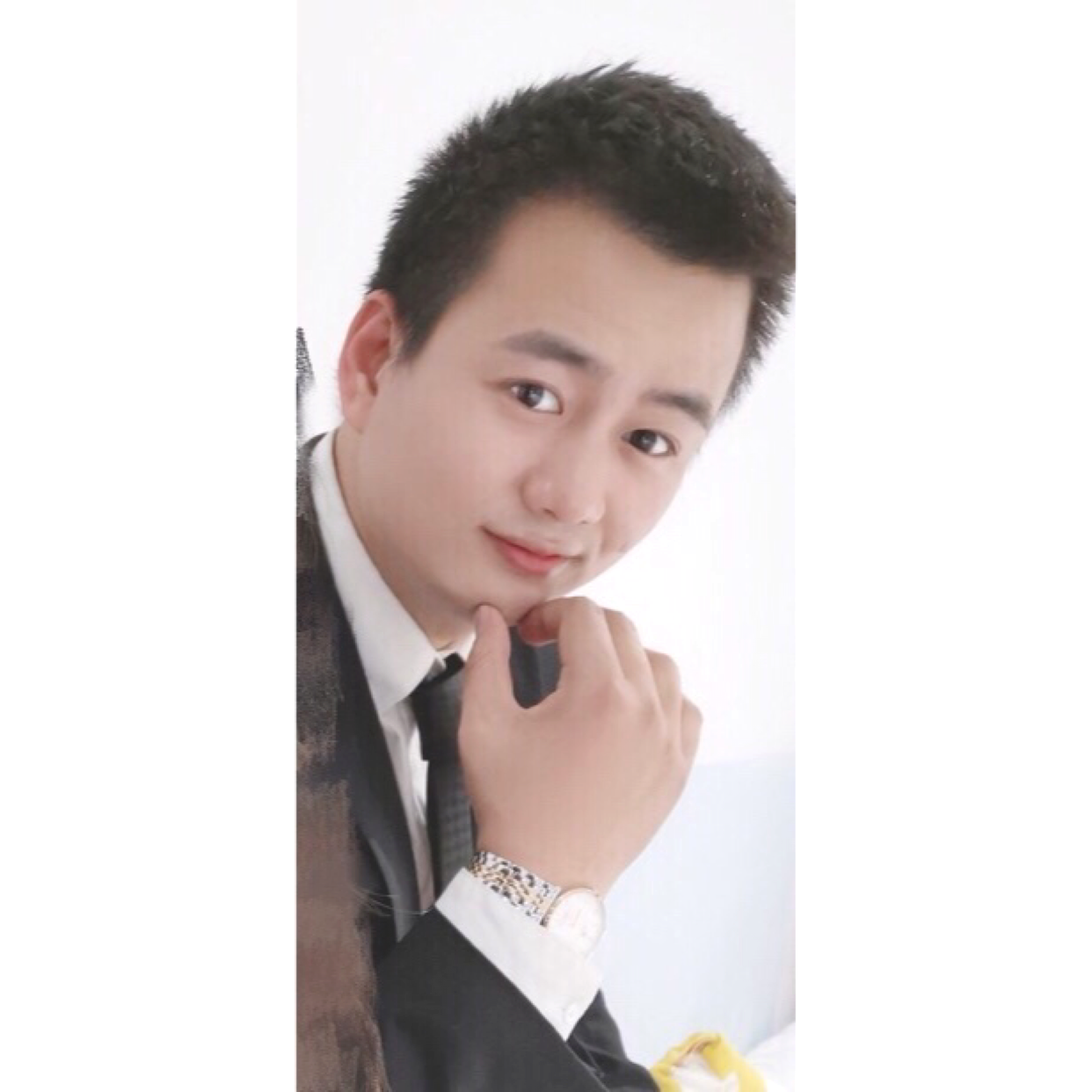 迷离吃醋小熊猫的照片