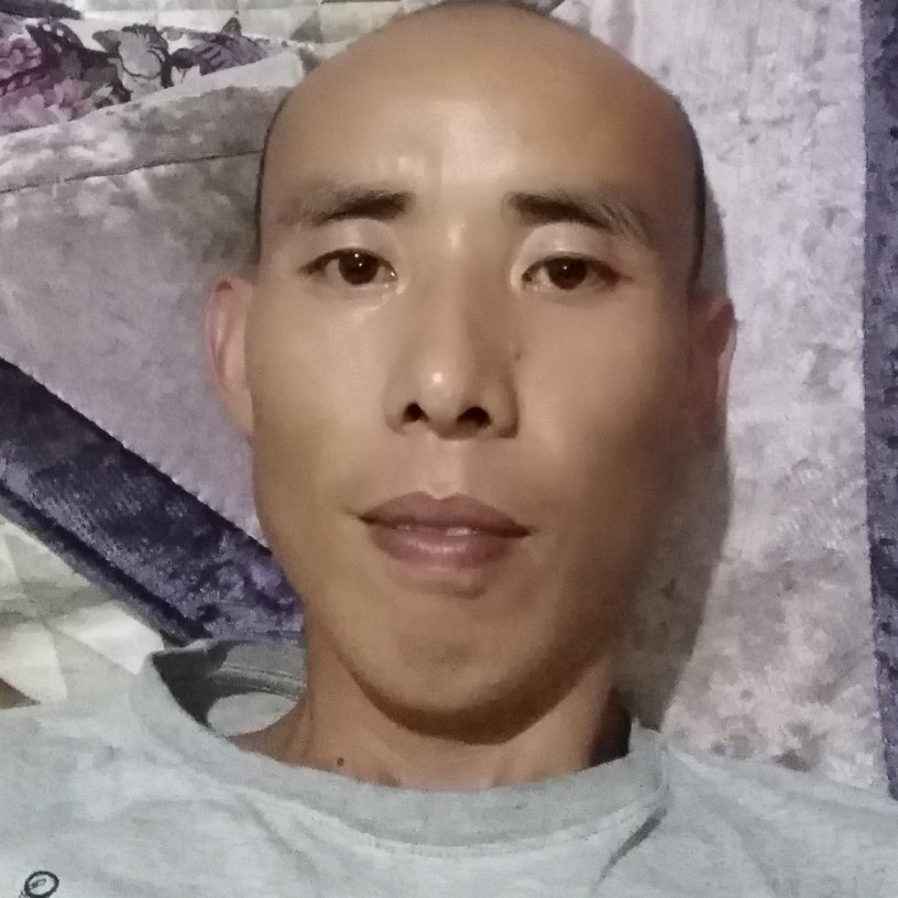 高山愿可靠的照片