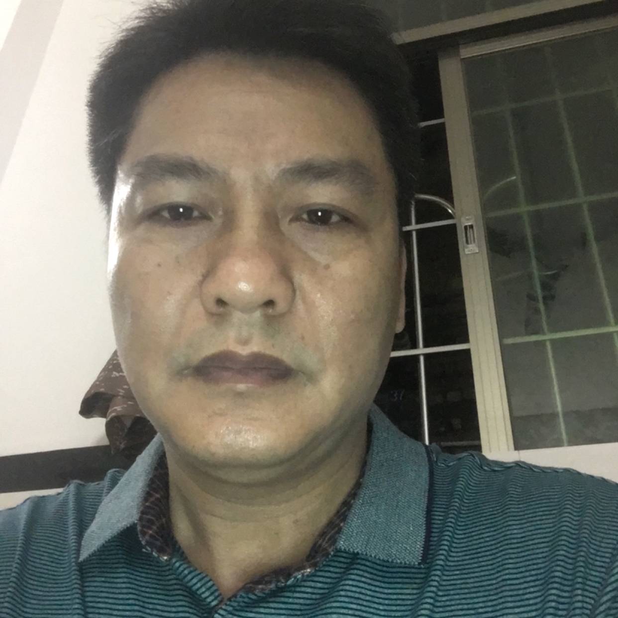 帆布鞋拾忆腼腆的照片