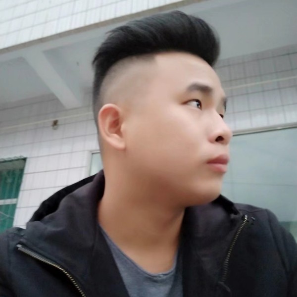 未来眯眯眼的照片