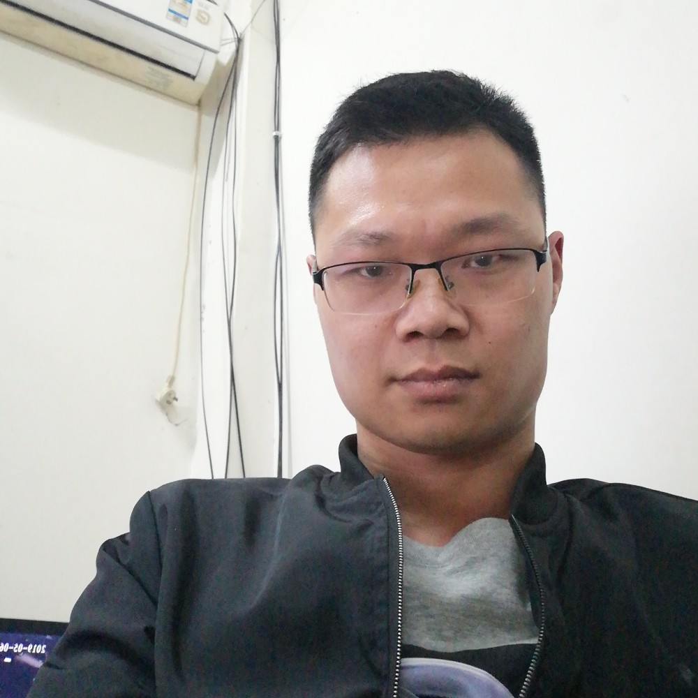 鲎哥的照片
