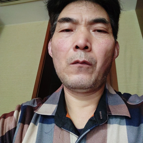 皮回首摩托的照片