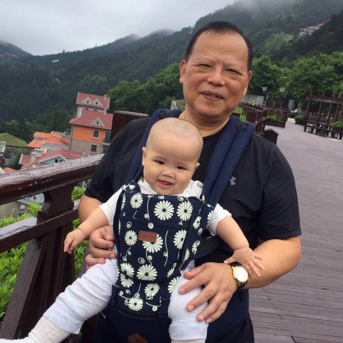 阳光那电话的照片