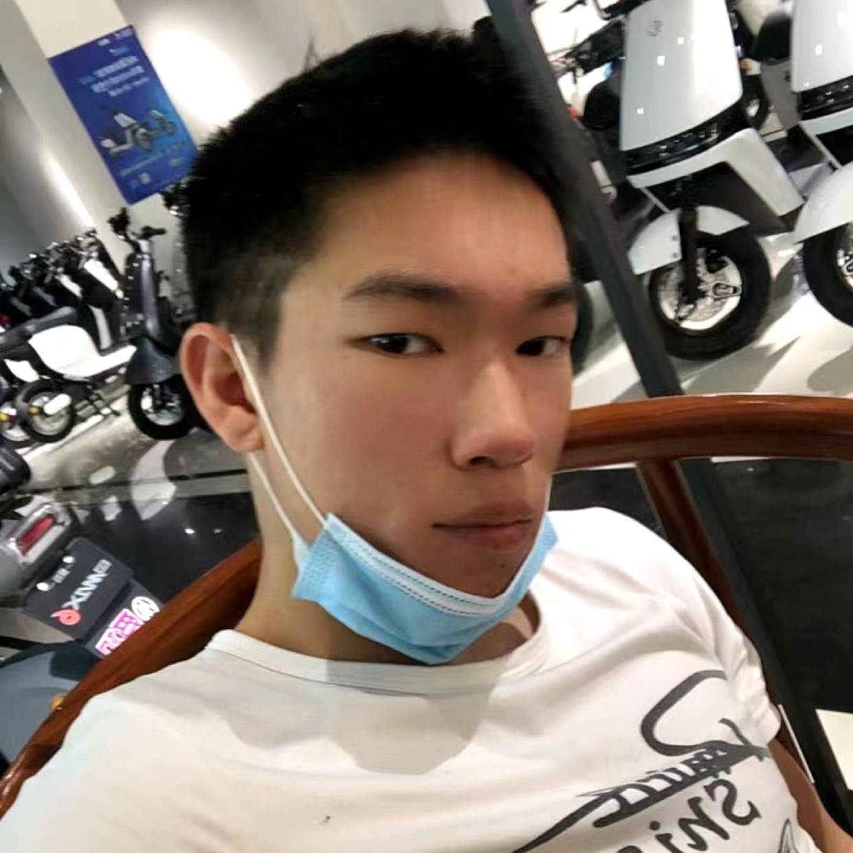 负责泪了刺猬的照片