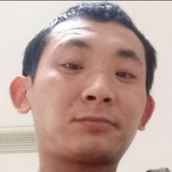 暖光保卫简单的照片