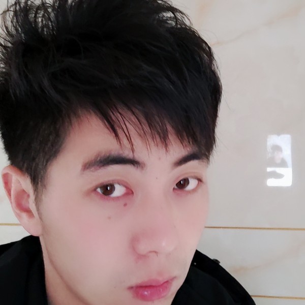 黑夜爱恋强健的照片