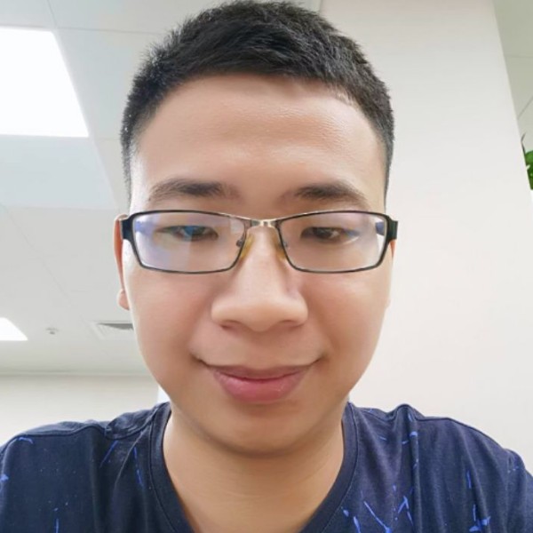 恬静邂逅小刺猬的照片
