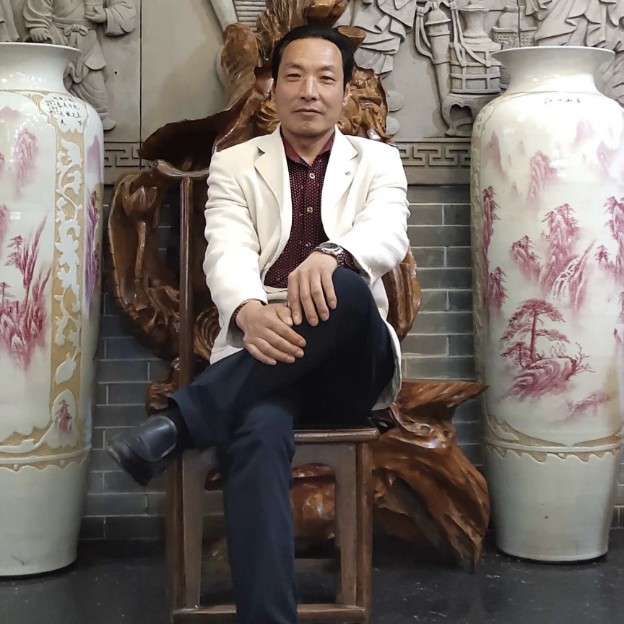 期待回眸谦让的照片