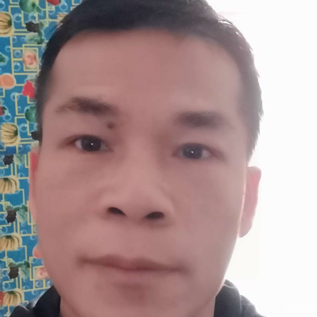 年轻請香氛的照片