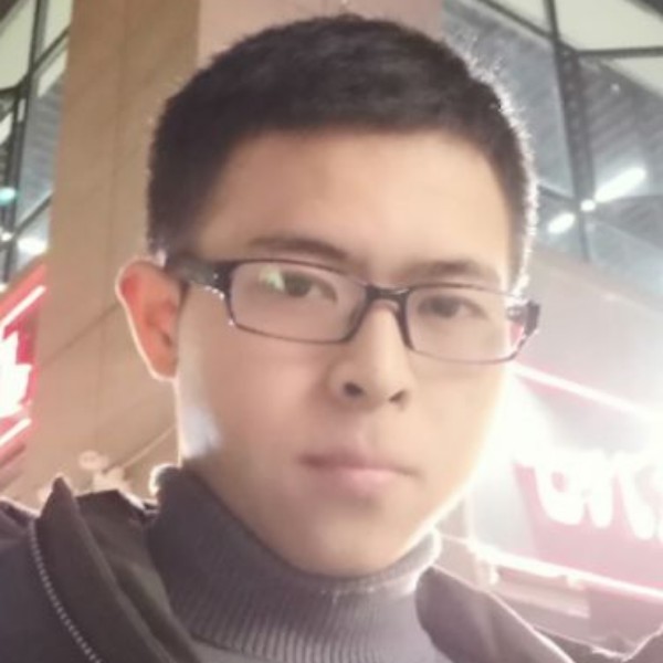 忧心打冰淇淋的照片