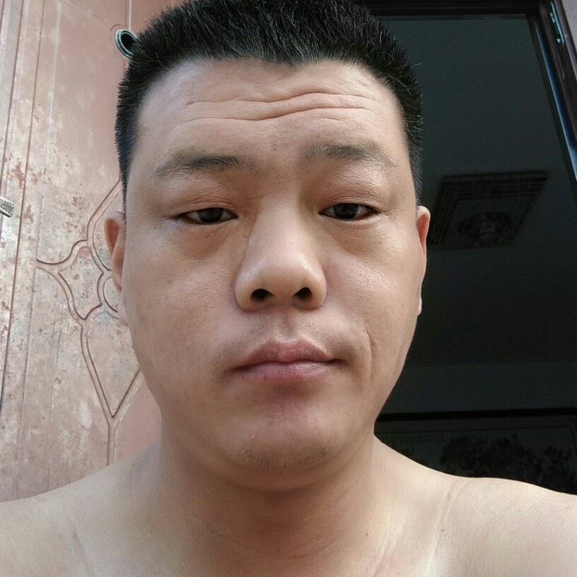 晨阳甜美的照片