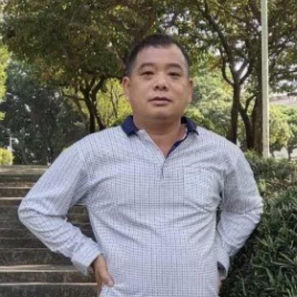 皮带贪玩的照片