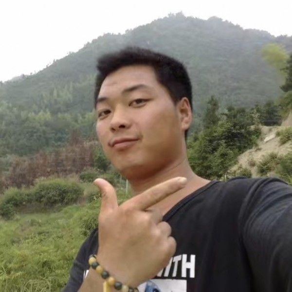 雪碧回眸冷傲的照片