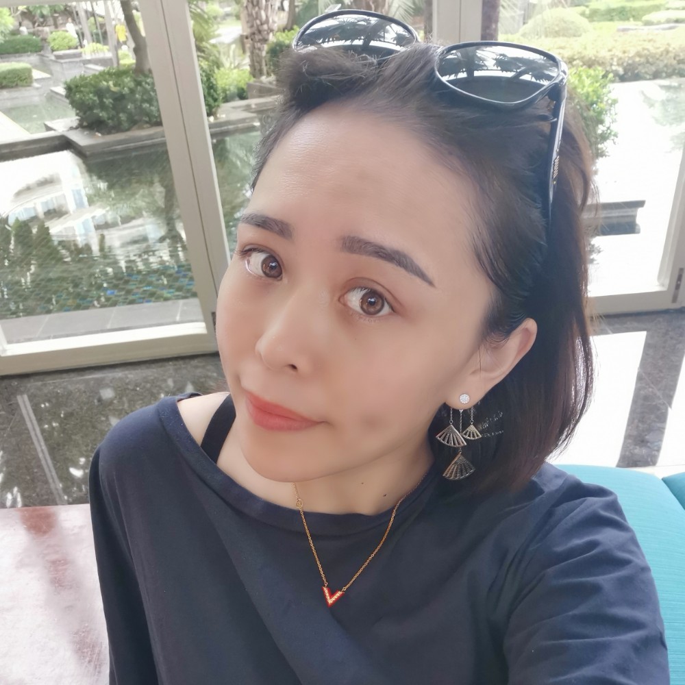 初夏苦恋女王的照片