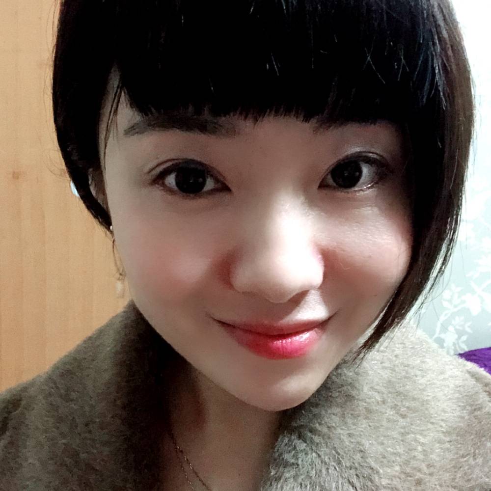 刚剪了短发的照片