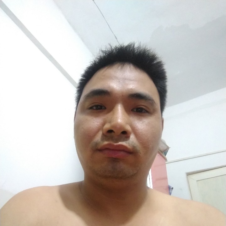 黄晓斌斌斌的照片