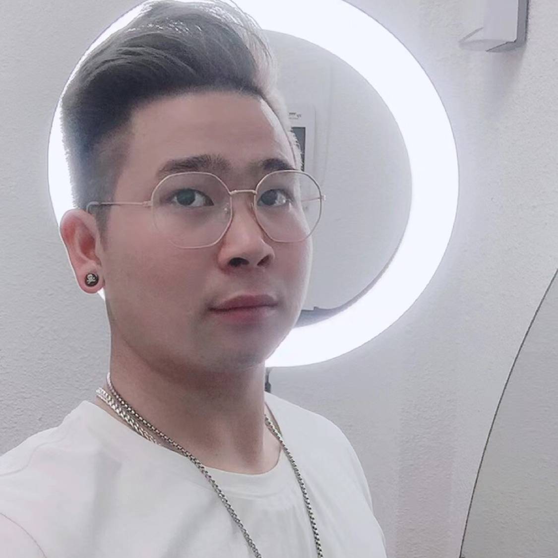 硬币爱恋沉静的照片