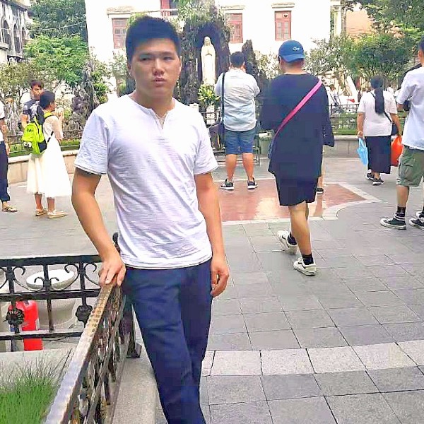 吉德斯的照片
