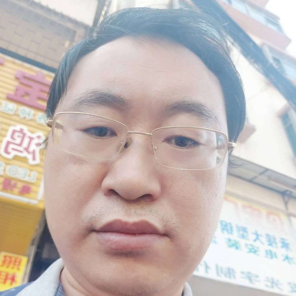 动听迎秋月的照片