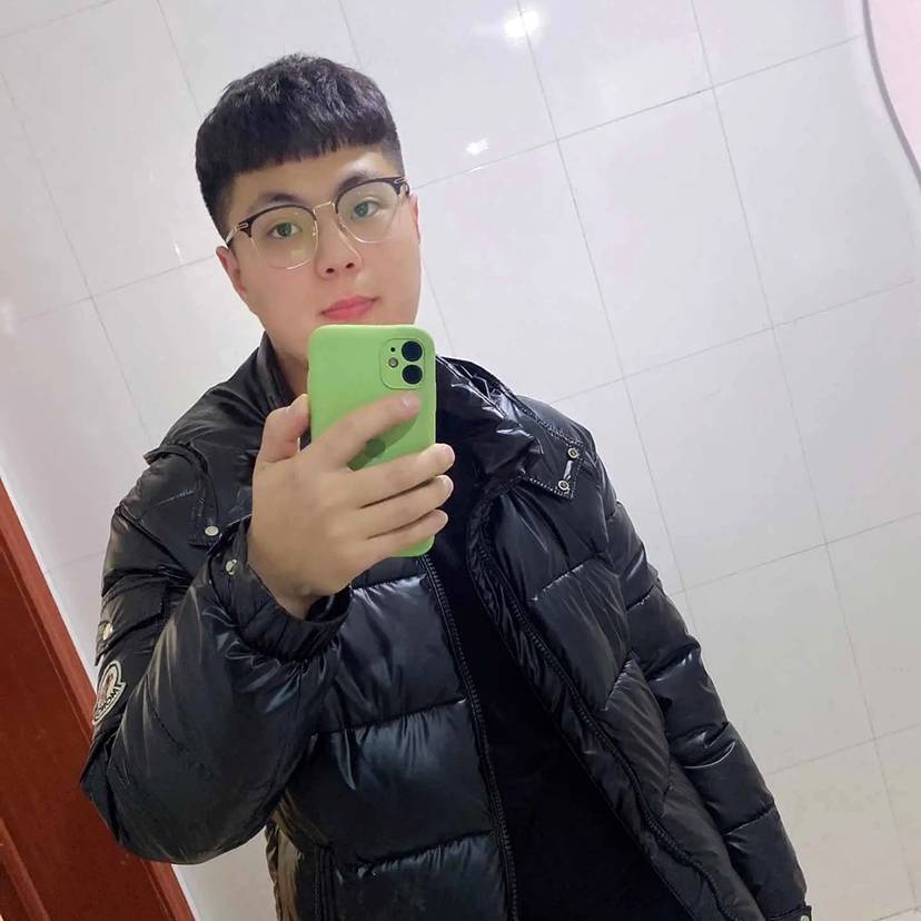 东北大男孩。的照片