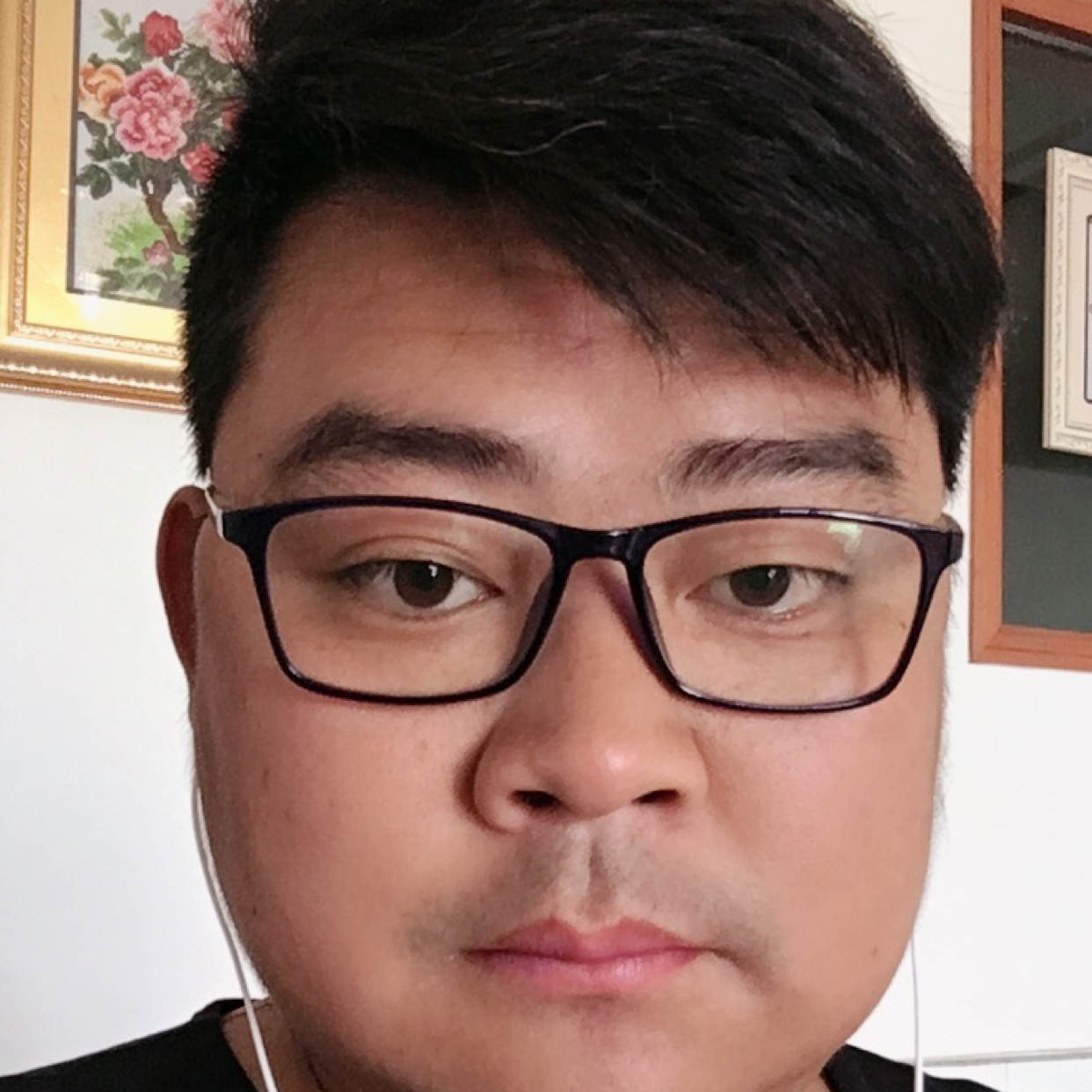 白开水闻机灵的照片