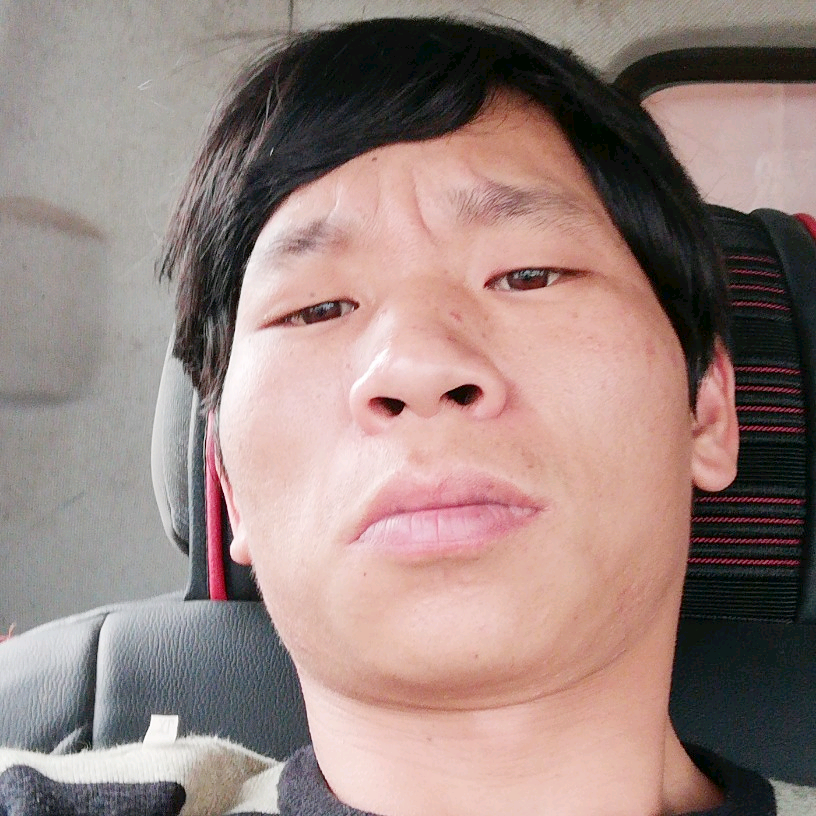 相守一十一身的照片