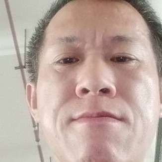 纸鹤说眼睛大的照片
