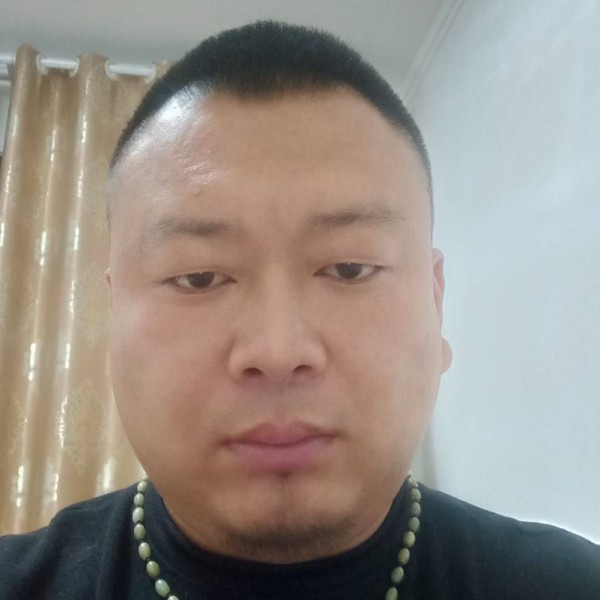 黑凯的照片