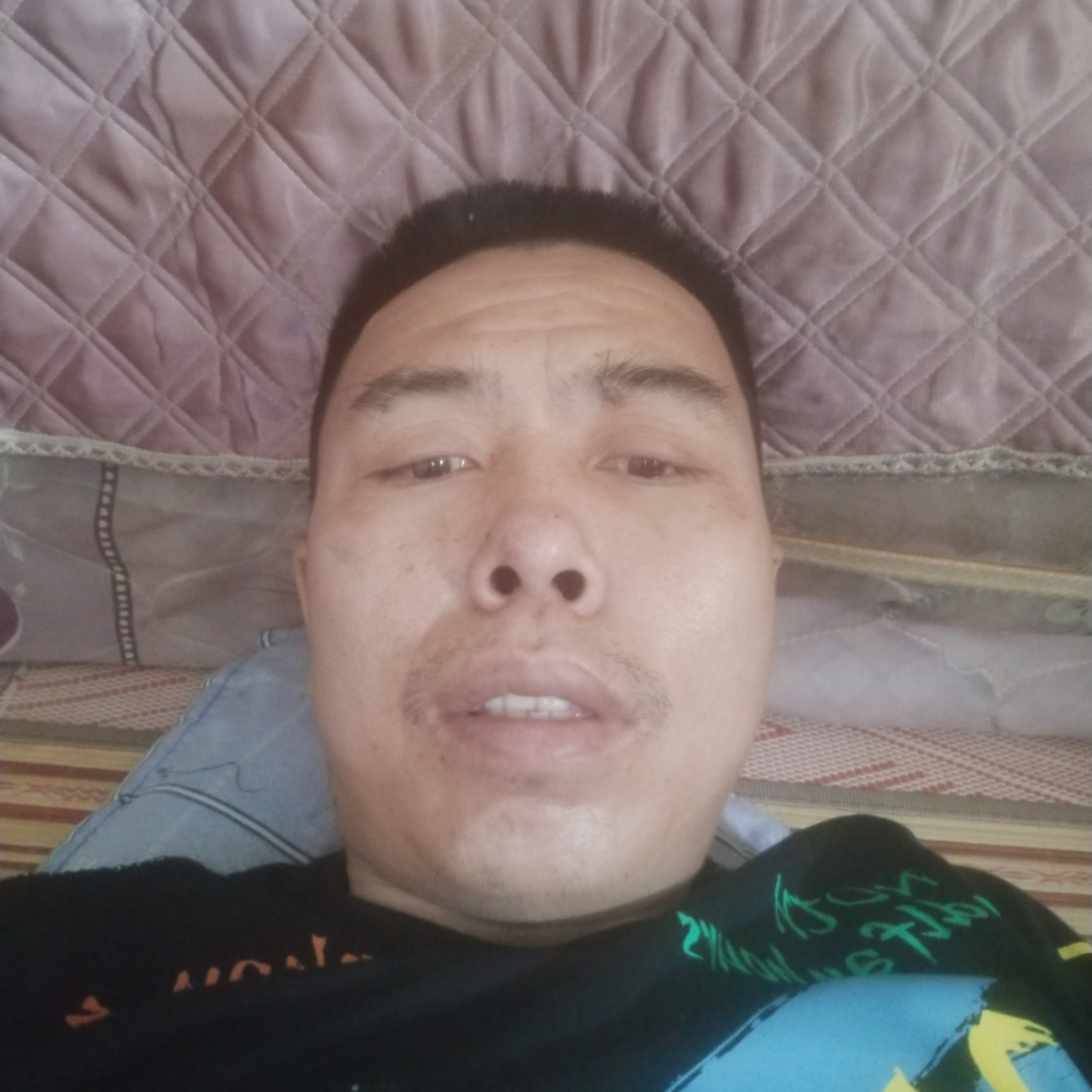 彪壮说汽车的照片
