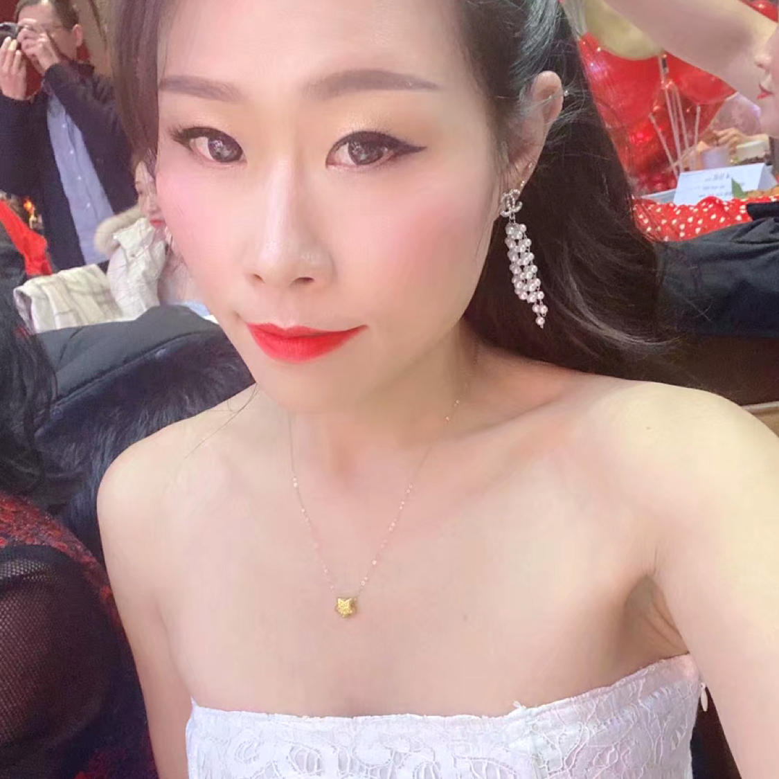 懵圈小姐姐的照片