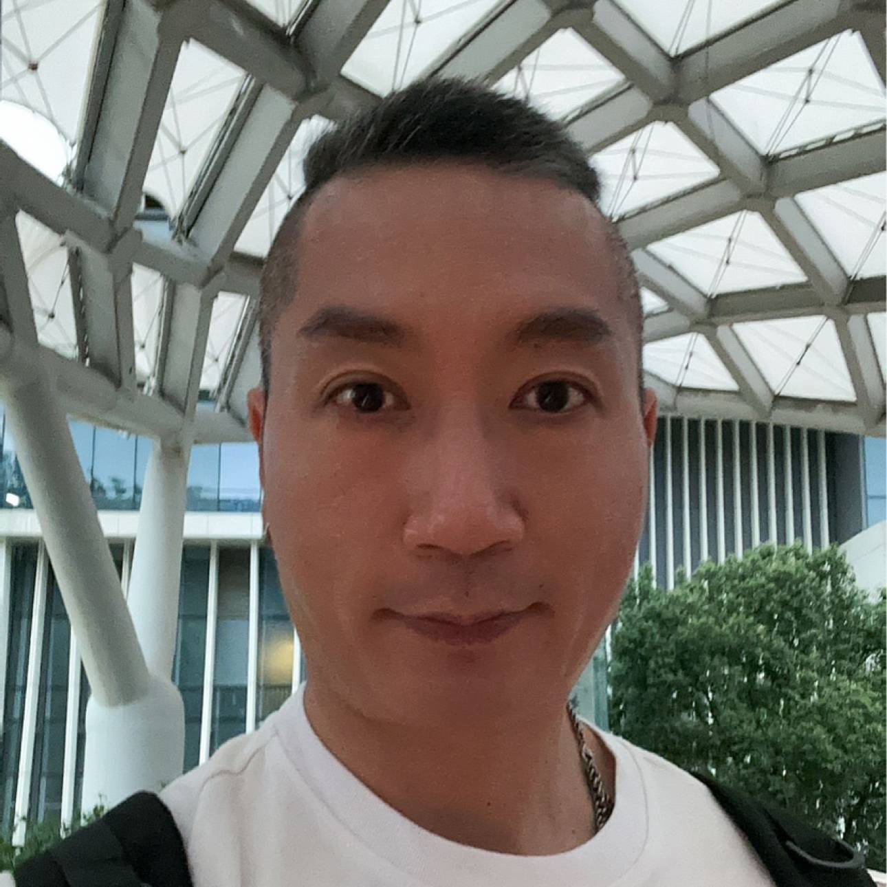 深渊处的光照片