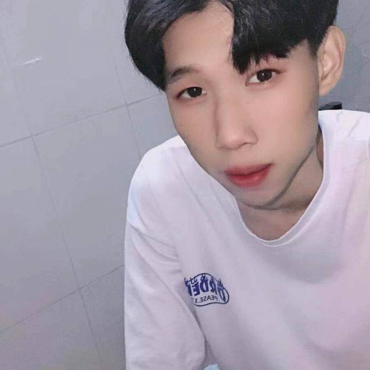 开放吃醋野狼的照片