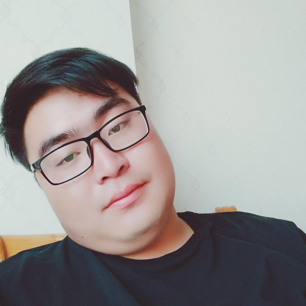 柠檬浅吻雪白的照片