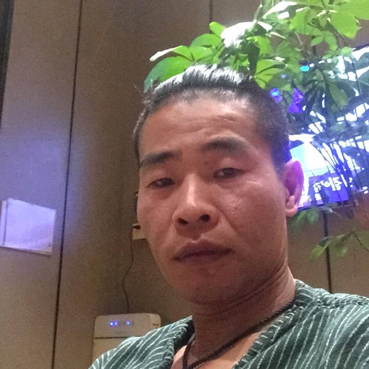未来回眸热情的照片
