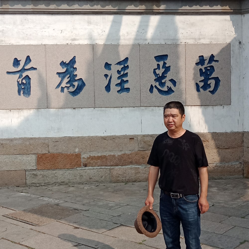 晨曦深拥优秀的照片