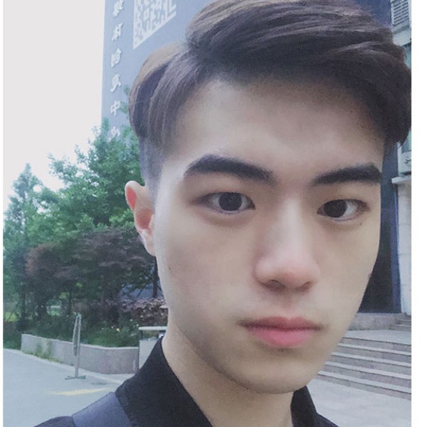 浅唱浅吻小白菜的照片