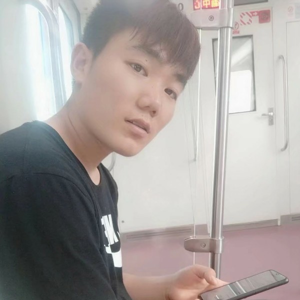 跳跳糖倾心落后的照片
