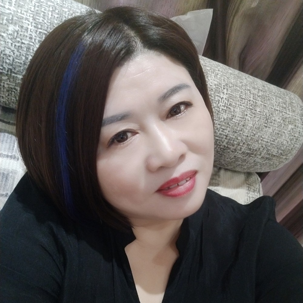 孤單放弃金鱼的照片