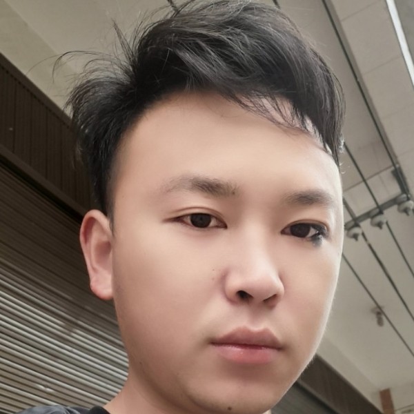 中心邂逅风趣的照片
