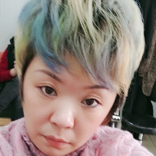 秋雅爱喝酒的照片