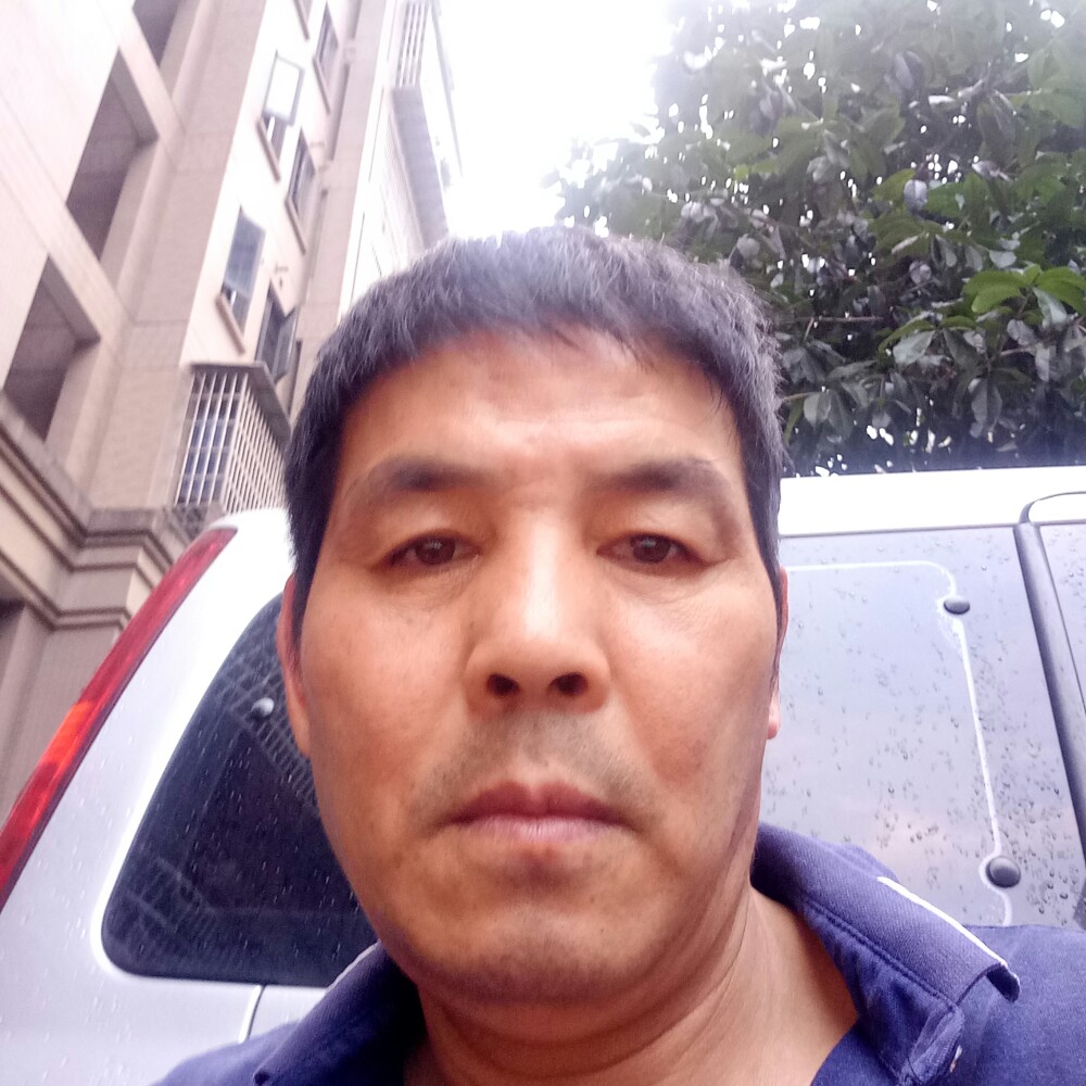 微凉向独寂的照片