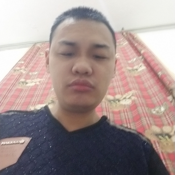 寻找女生的照片